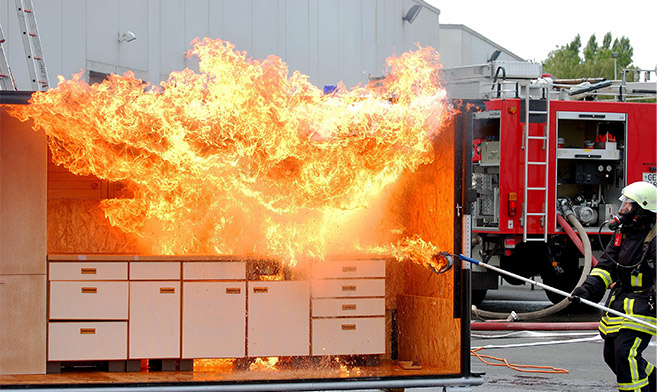 Gefahr-Fettbrand-beim-Herd