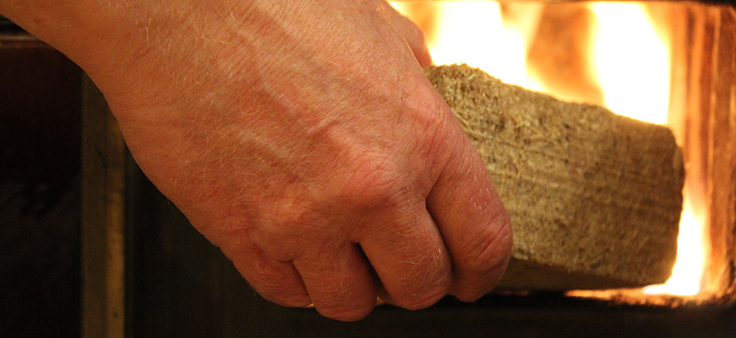 Holzbriketts-selber-machen