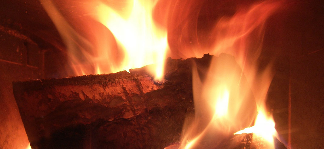 Feuer-im-Kamin