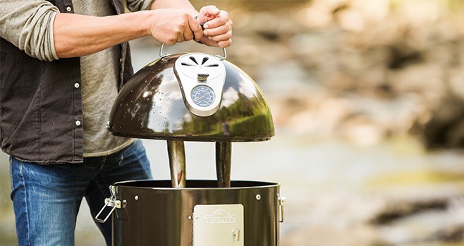 Smoker-mit-abnhembaren-Deckel-von-Napoleon