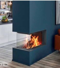 Der Spartherm Premium Kamineinsatz besticht mit drei seitiger Vollsichtverglasung