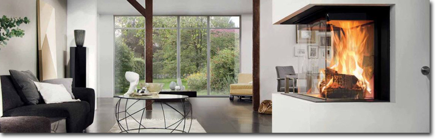 Ambientebild mit weißem Kaminofen im Raum