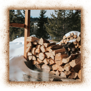 Holz im Winter spalten