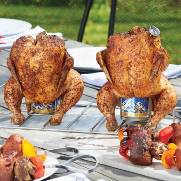 Bierdosenhuhn mit alternativen Grillgeschirr statt der Bierdose