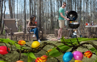 Ambientebild grillen im Frühling, österlich verziert