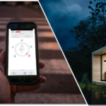 Collage mit einer männlichen Hand welche die MCZ Maestro App bedient und einem MCZ angefeuerten Pelletofen in einem Haus am See