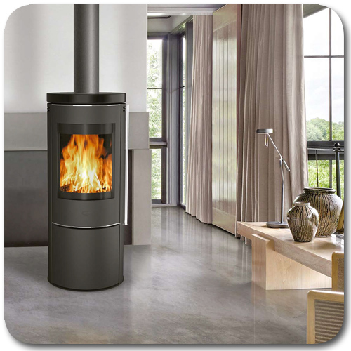 Ambientebild mit dem Kaminofen Orando Keramik von Fireplace